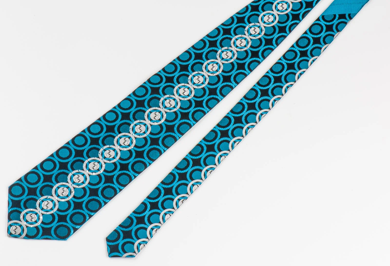 Roberta di Camerino Tie Silver Turquoise Circles On Navy Blue With Rhinestones - Image 4