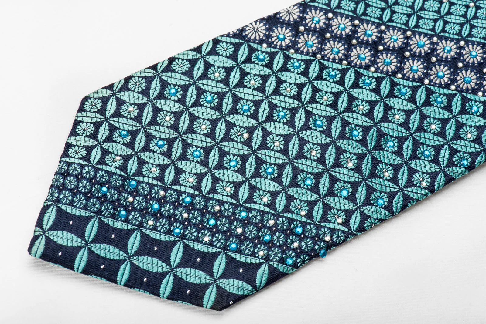 Rogers Dail Men's Crystal Silk Necktie Teal Geometric On Navy With Sparkles - Image 3
