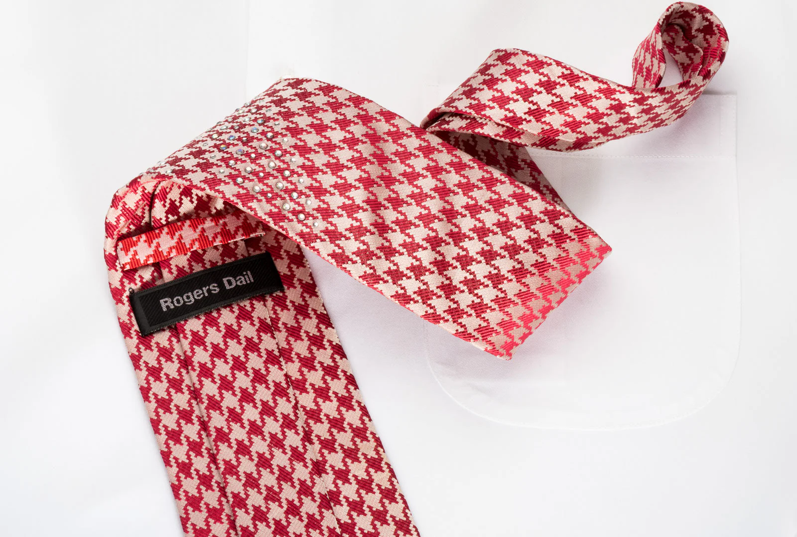 Rogers Dail Men's Silk Necktie Red Silver Hounds Tooth With Rhinestones - Image 4