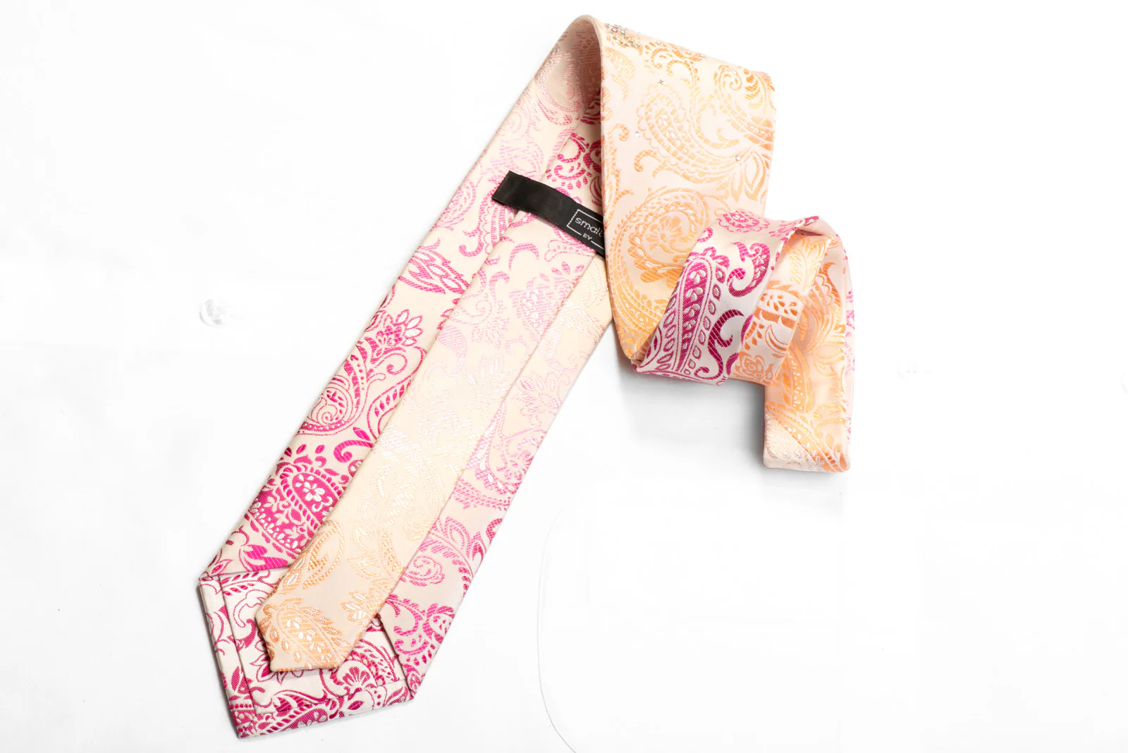 Smalto Men's Rhinestone Silk Tie Pink Peach Paisley On White - Image 4