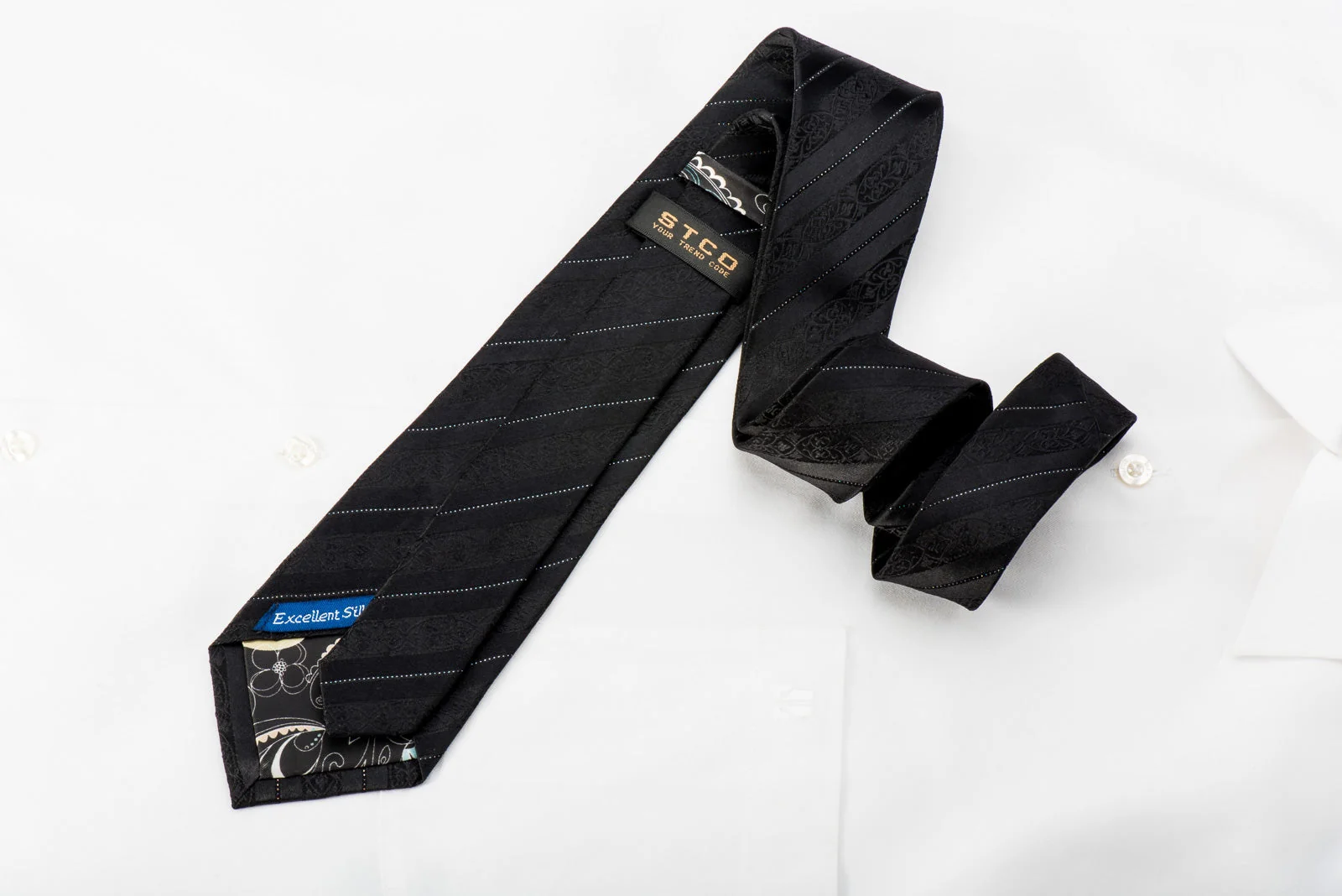 STCO Men's Black Silk Skinny Tie With Silver Stripes - Image 4