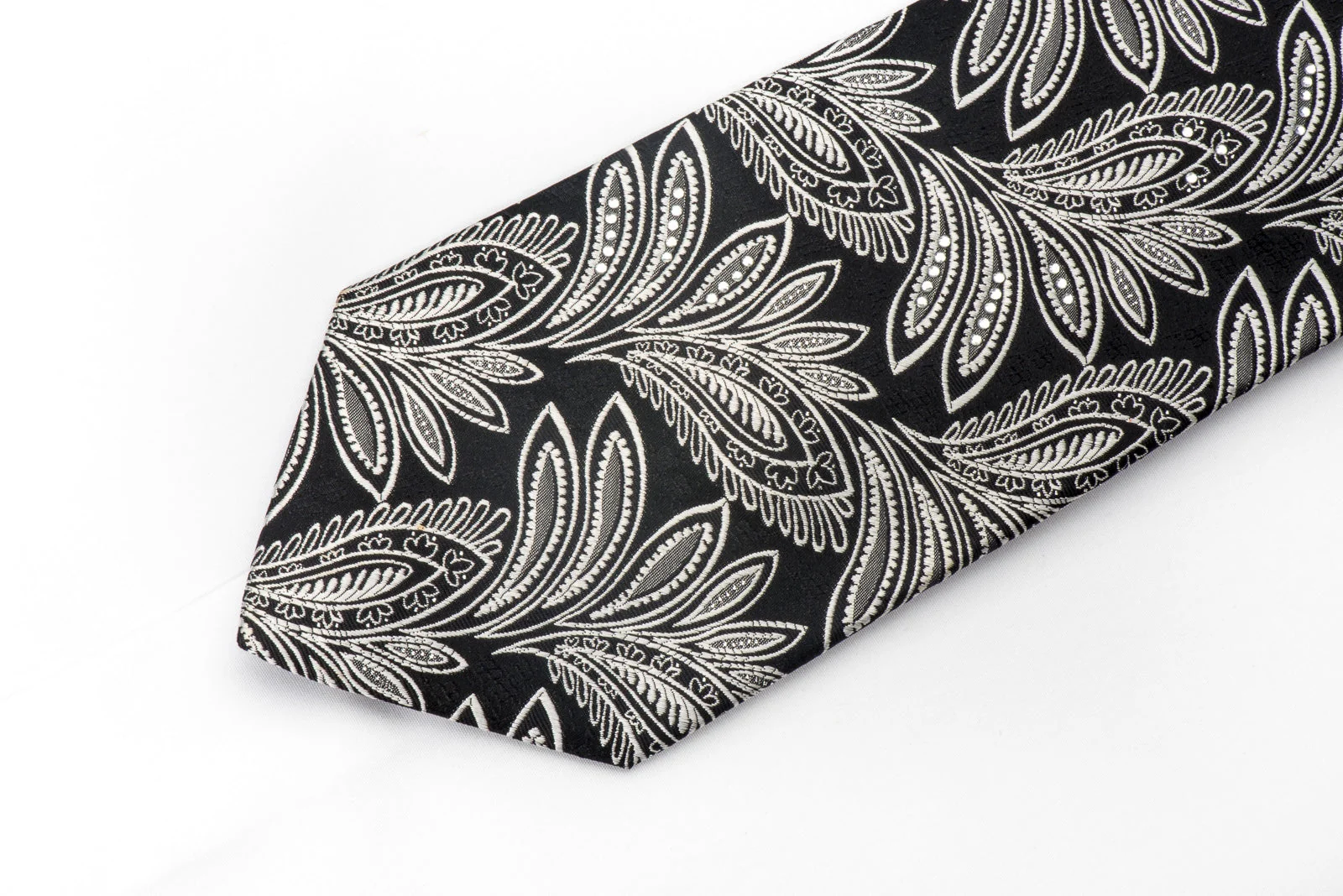Taiyo Gold Men's Crystal Rhinestone Necktie Silver A On Black With Silver Sparkles - Image 3