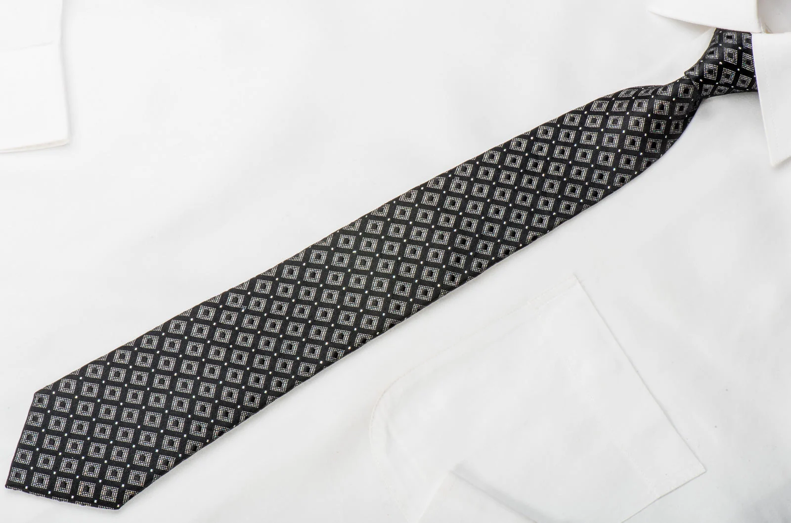 The Class Men's Skinny Necktie Silver Neat Squares On Black - Image 4