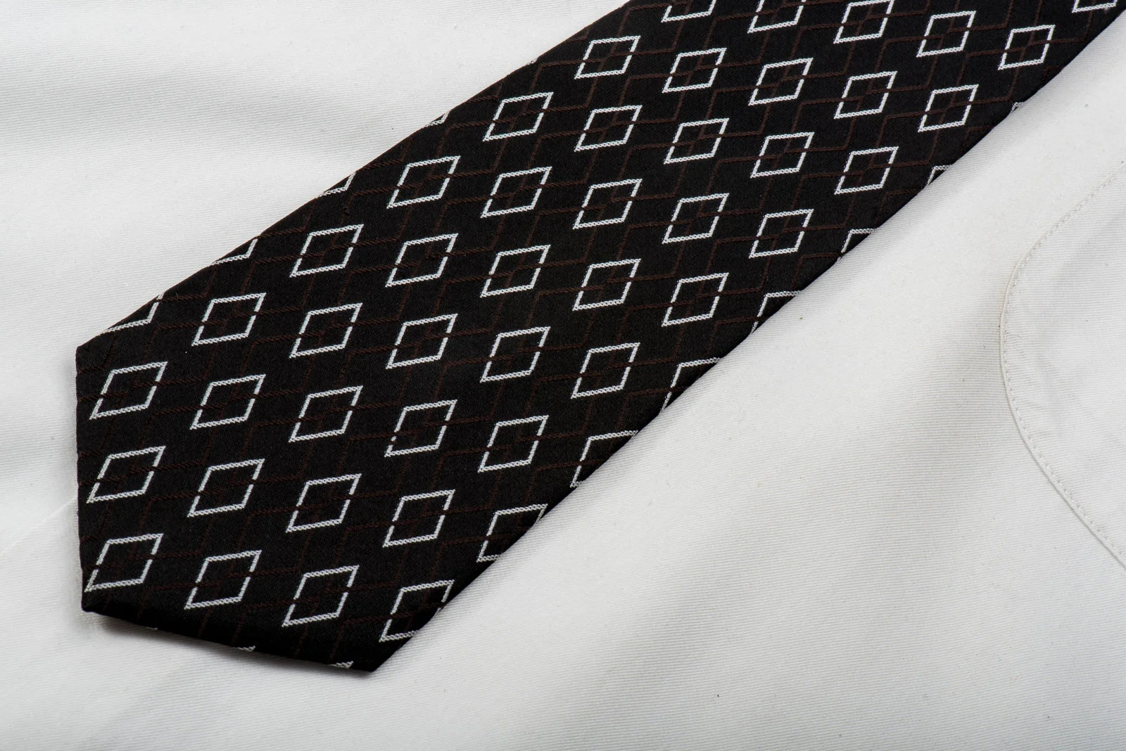 The Shirts Studio Skinny Silk Necktie Silver Harlequins On Black - Image 2