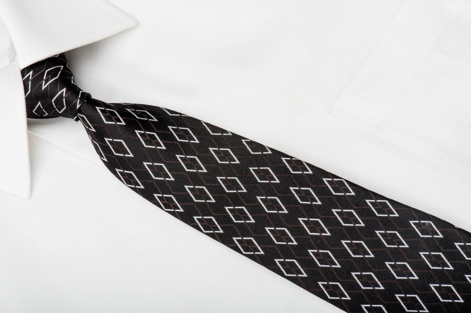 The Shirts Studio Skinny Silk Necktie Silver Harlequins On Black - Image 3