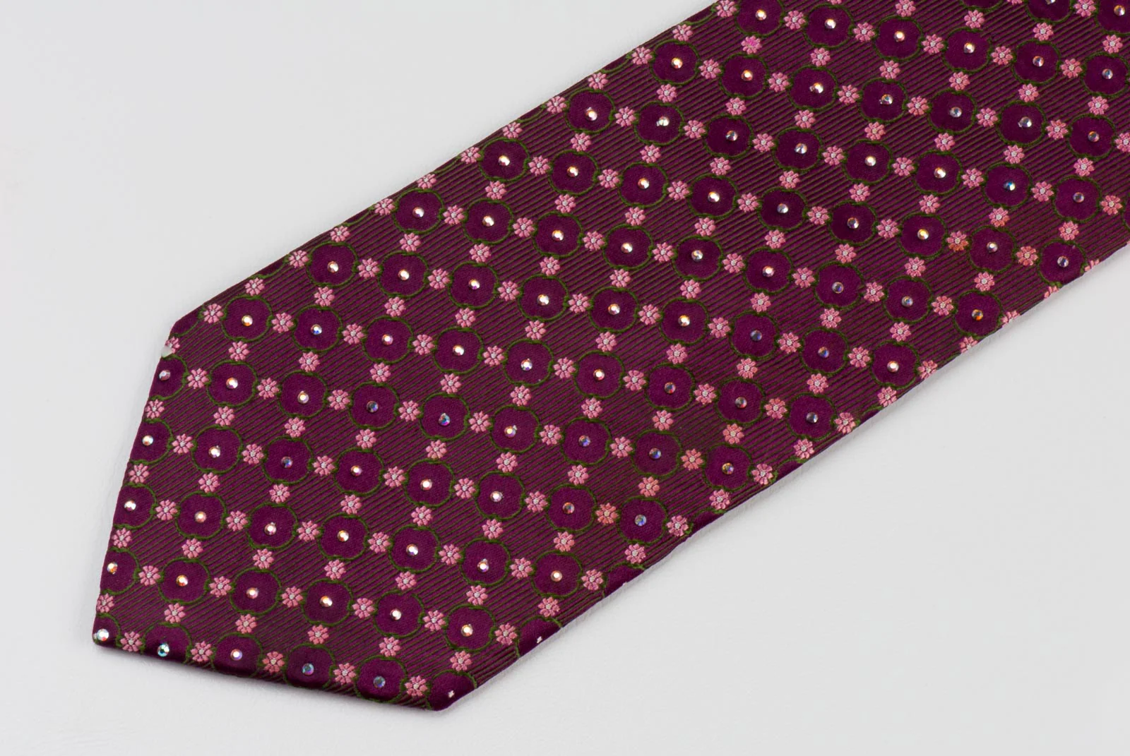 Ungaro Men's Rhinestone Silk Necktie Foulard Design On Burgundy Tie - Image 5