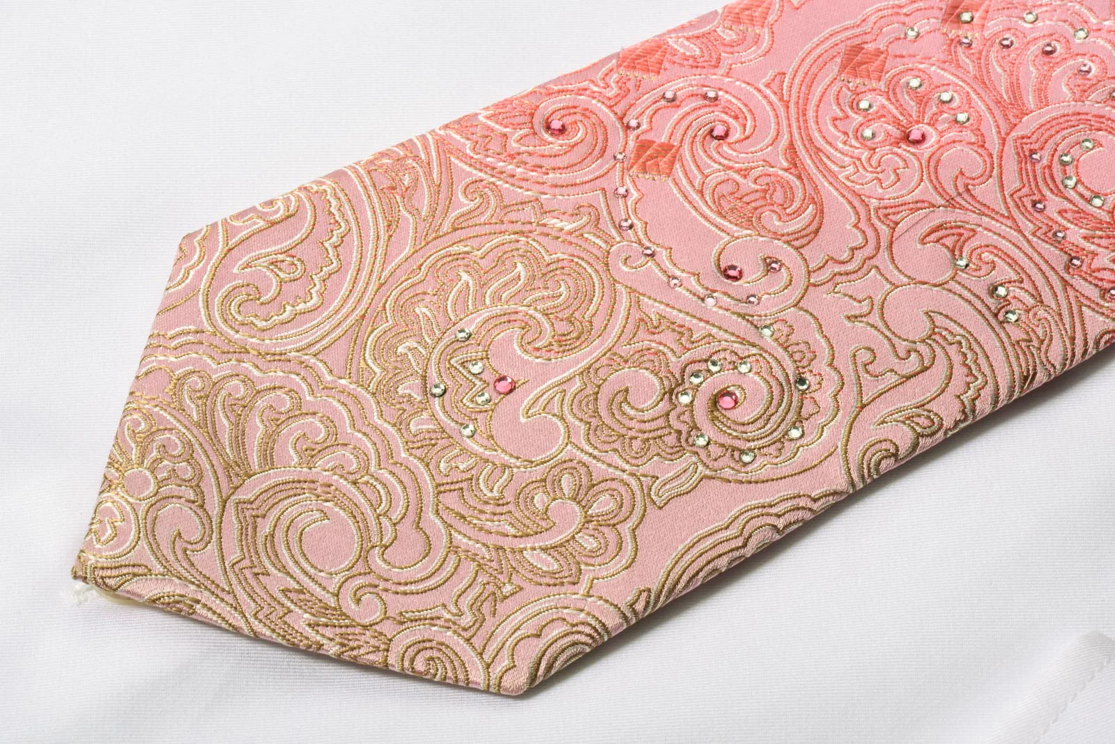 Vito Rufolo Silk Rhinestone Necktie Paisley On Pink With Sparkles - Image 3