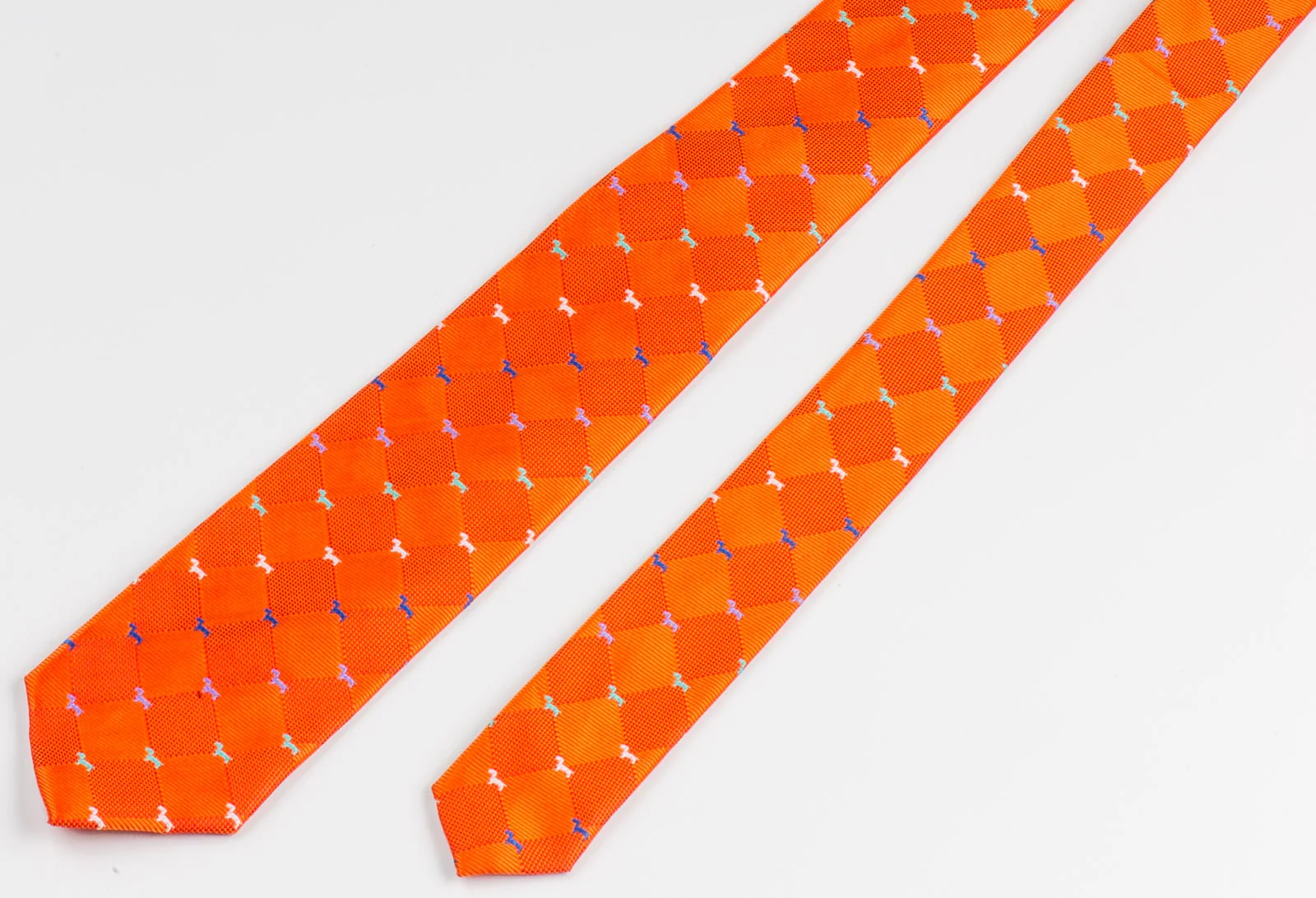 Woven Neck Tie By Fashion Top Dogs On Orange Checker Design 2 3/4 Inch - Image 2